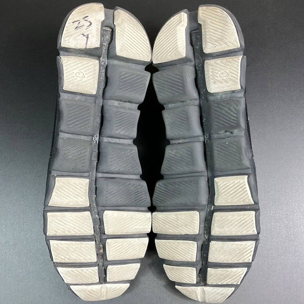 On Cloud X 3 Cloudtec Athletic Running Sneaker Shoes‎ Men’s size 11.5